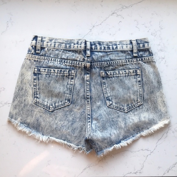 Parasuco Acid Wash Jean Shorts - Picture 2 of 3